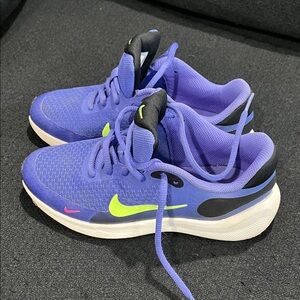 Nike Purple Athletic Sneakers with Neon Yellow Swoosh